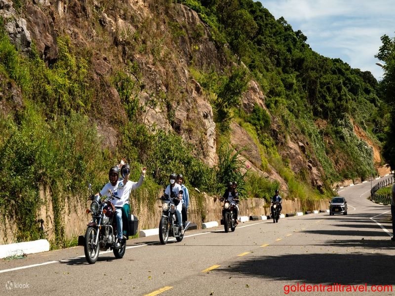 Great Central North 7 Days Motorbiking: GTT703